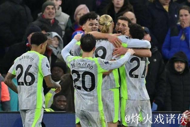 英超战报:曼城追击阿森纳 黑马豪取9连胜 热刺遭0-3重创近7轮仅1胜 英超战报:曼城追击阿森纳 黑马豪取9连胜 热刺遭0-3重创近7轮仅1胜